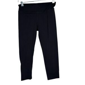 Athleta Girl Black “Stash Your Treasure” Capri Leggings. Size Large/12.